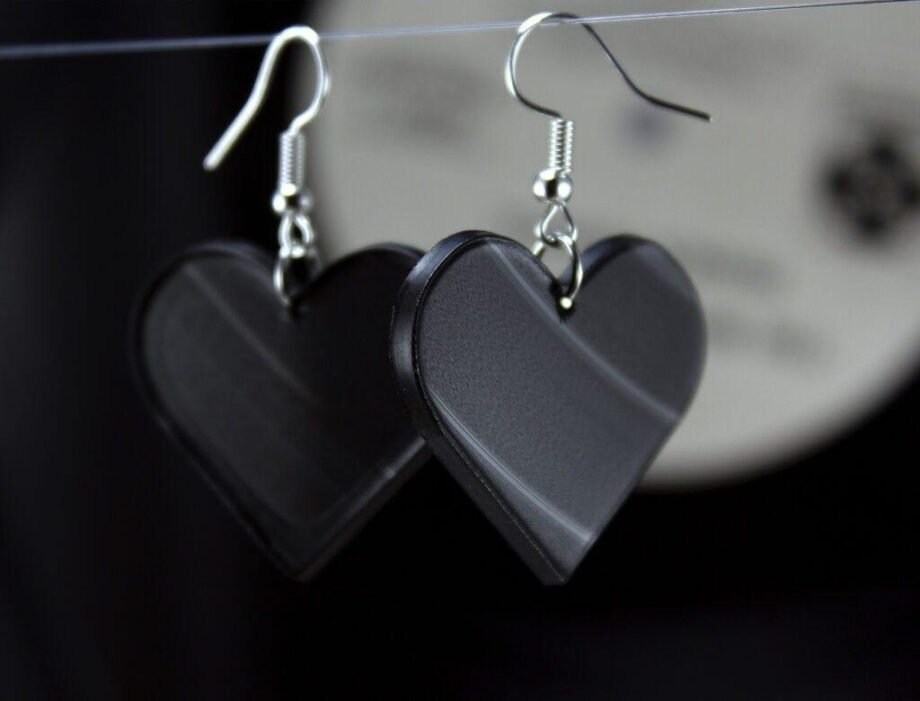 Hearts Dangle Small Earrings - GRandDesignFYI